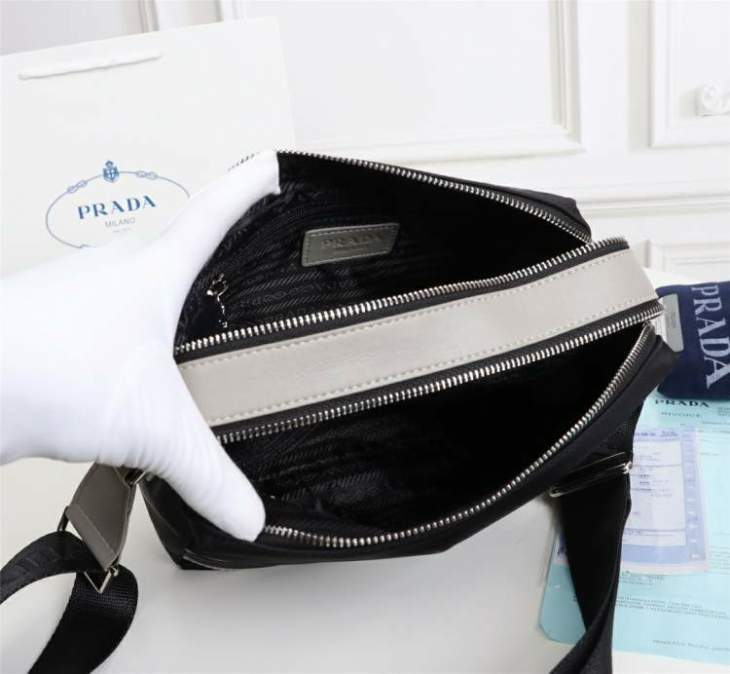 Picture of Prada Mens Bags _SKUfw167302458fw